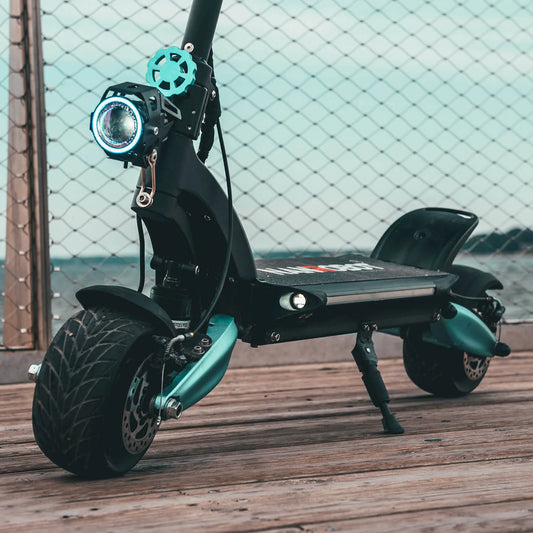 7 CONSEILS ESSENTIELS POUR MAXIMISER LA DURÉE DE VIE DE LA BATTERIE DE VOTRE SCOOTER ÉLECTRIQUE ET GARDER VOTRE VOYAGE PLUS LONGTEMPS